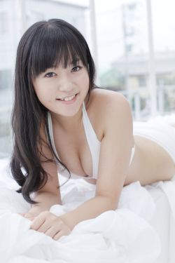 美女被擦